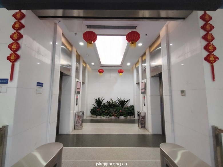 电梯厅